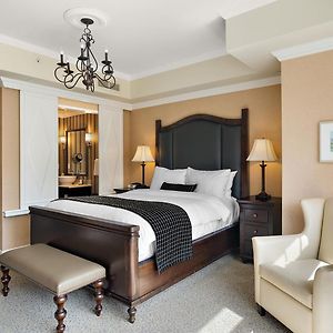 Habitación Residencial con Cama Queen