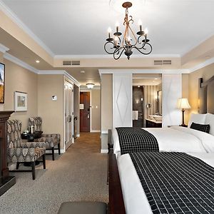 Residential Zimmer mit Queensize-Bett